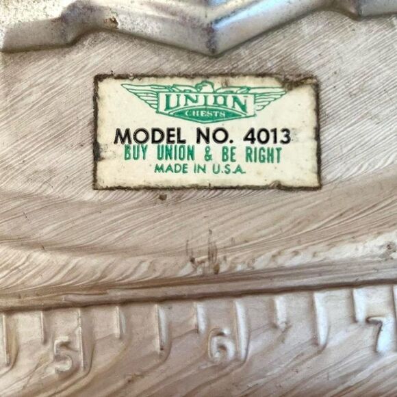 Vintage Union Steel Toolbox Tackle Box Storage Container Tan Brown Metal - Picture 2 of 4